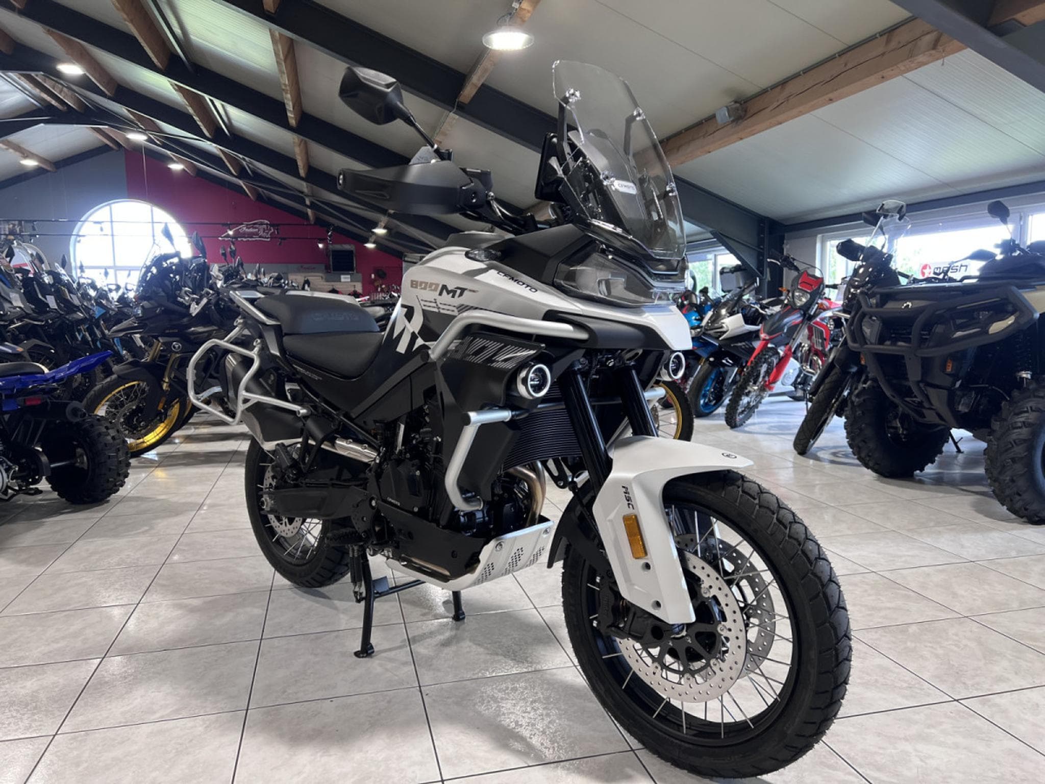 CF Moto MT EXPLORER ES (2026) - Photo 7