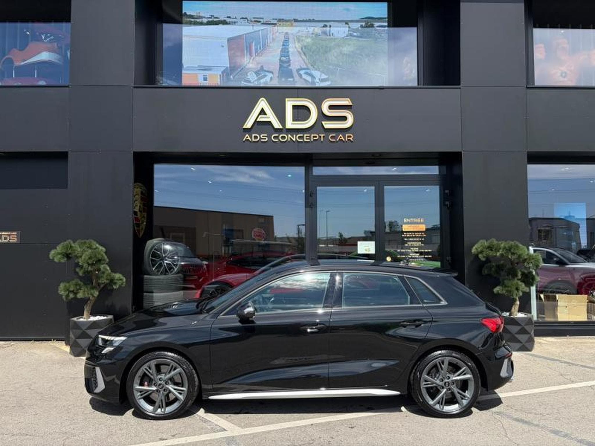 Audi S3 Sportback QUATTRO Sièges chauffants/ Apple Carplay/ Digital (2024) - Photo 17