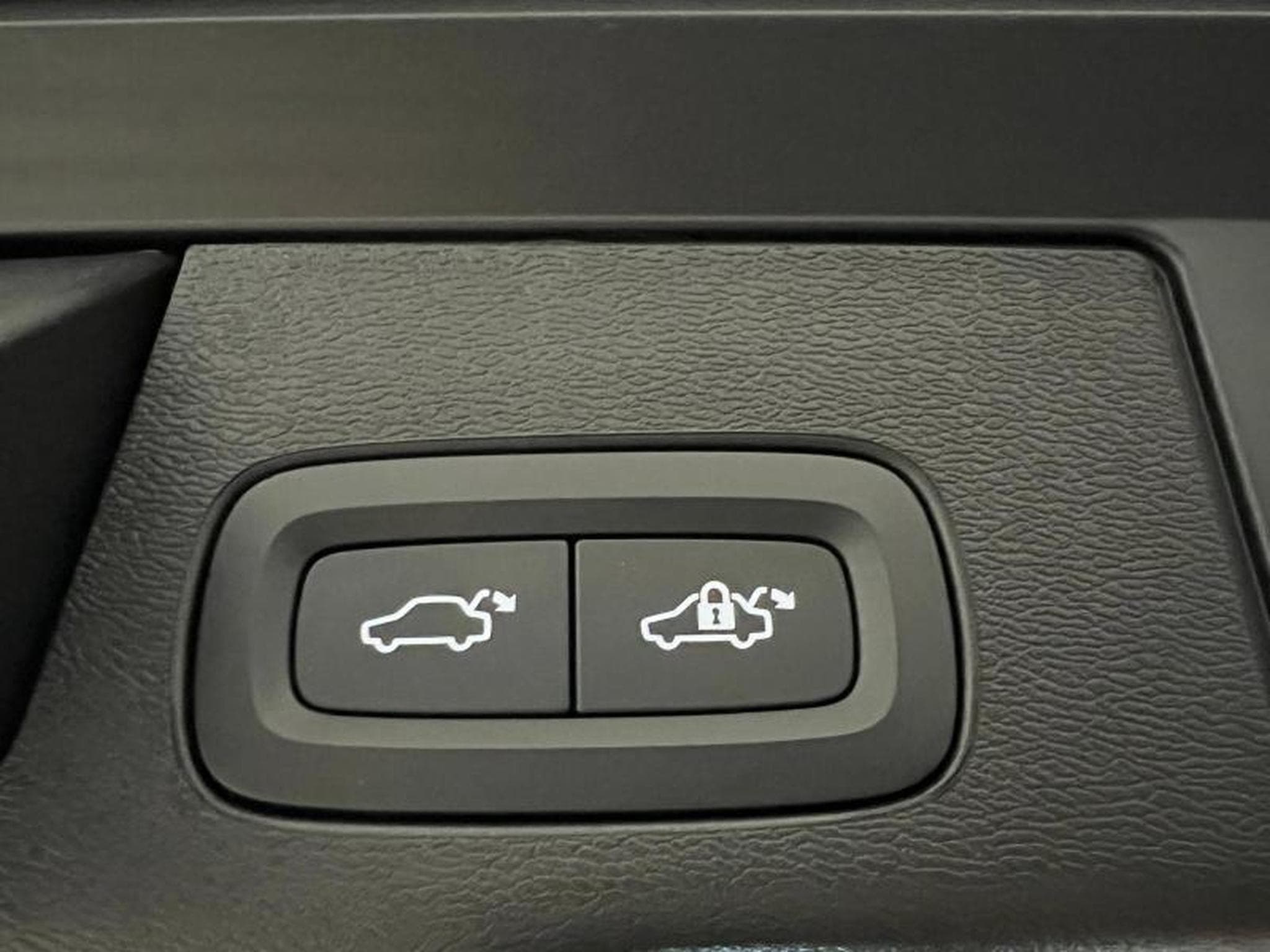 Volvo XC60 Ultra Dark (2025) - Foto 23
