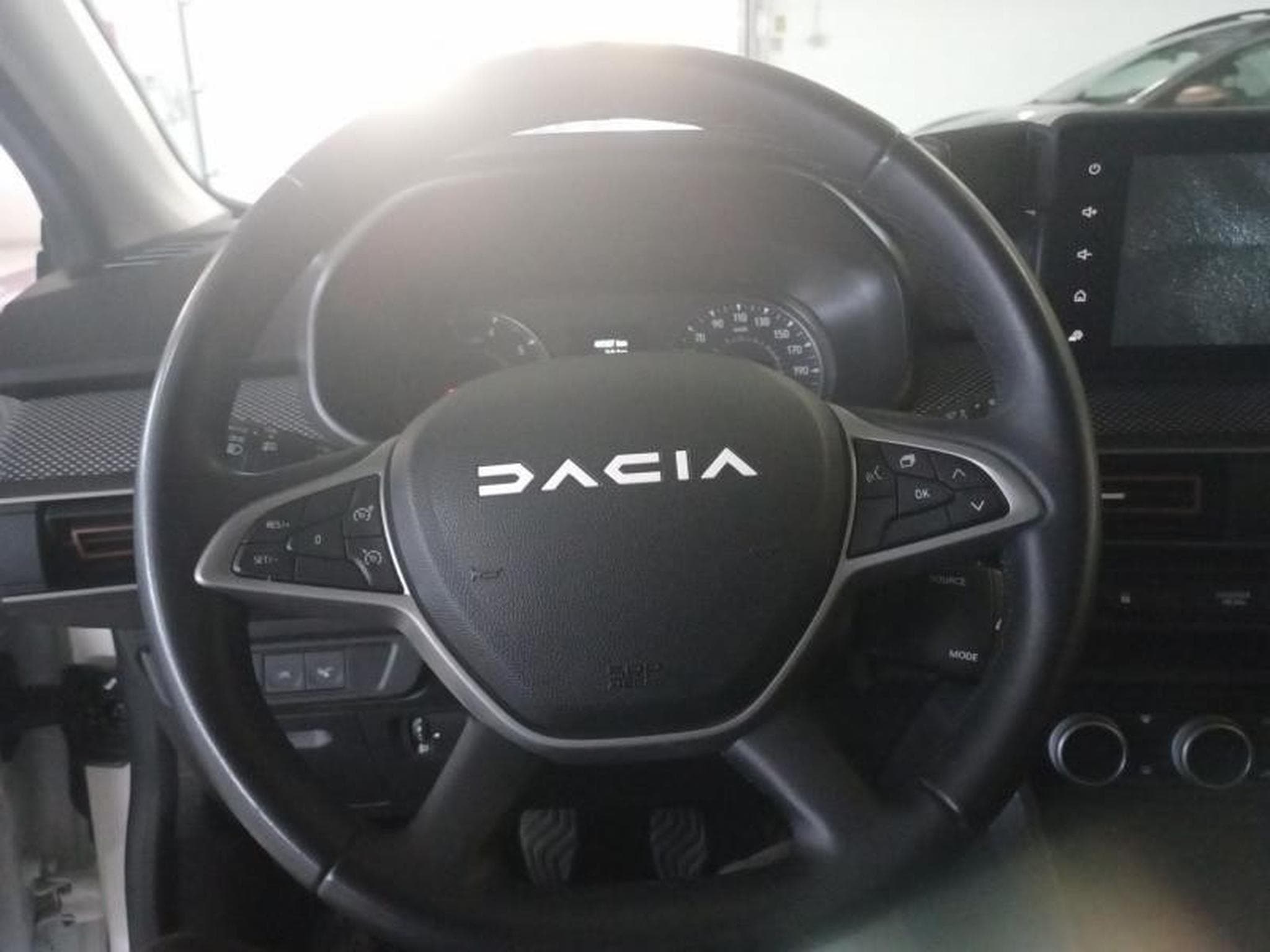 Dacia Sandero 1.0 Tce Expression Stepway CVT (2024) - Foto 10