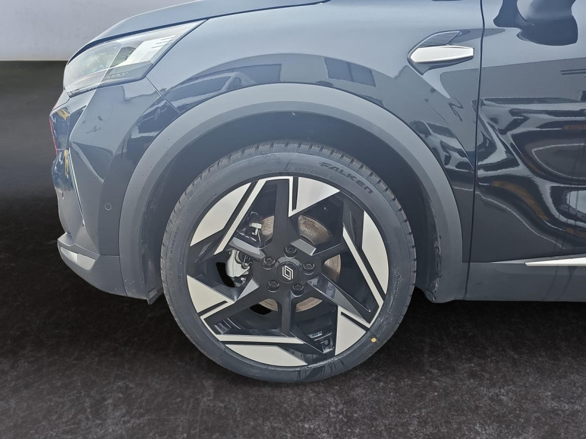 Renault Symbioz Iconic E-Tech full hybrid 145 hp (2025) - Photo 10