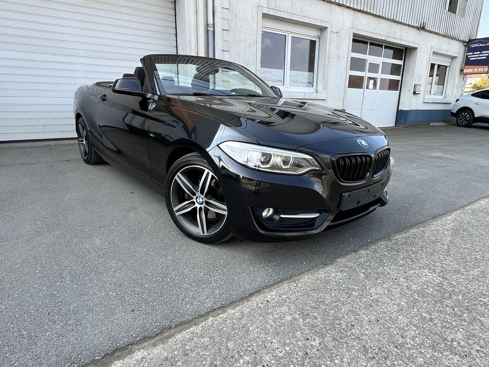 BMW 220 i Cabriolet - pack sport - full cuir chauffant - camera - Xe (2015) - Photo 15
