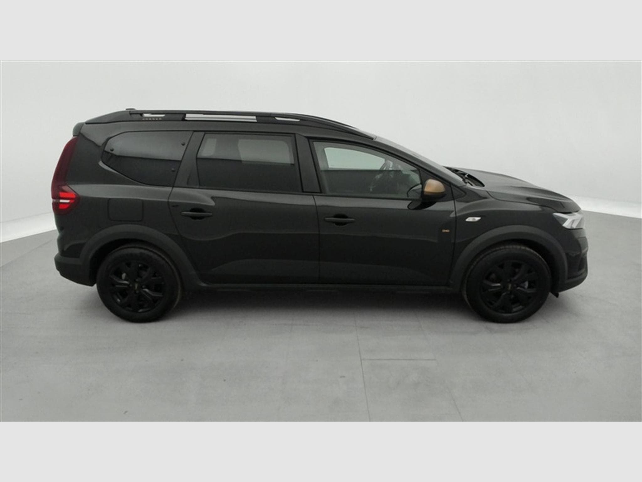 Dacia Jogger Hybrid 1.6 Extreme 7PL / NAVI / CARPLAY / CAMERA (2025) - Photo 25