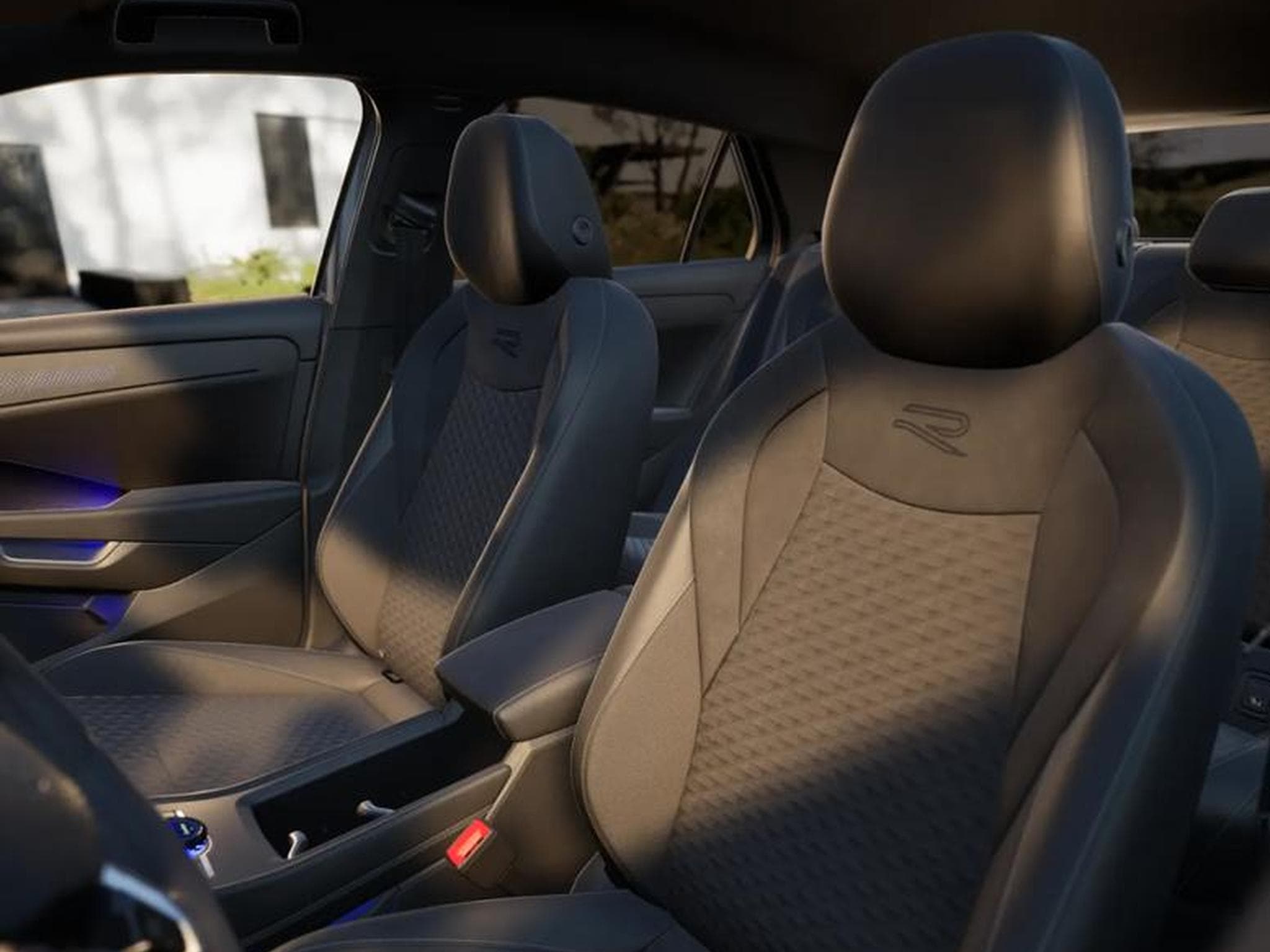 VW T-Roc R-Line 1.5 eTSI 7-Gang-DSG (2026) - Photo 5