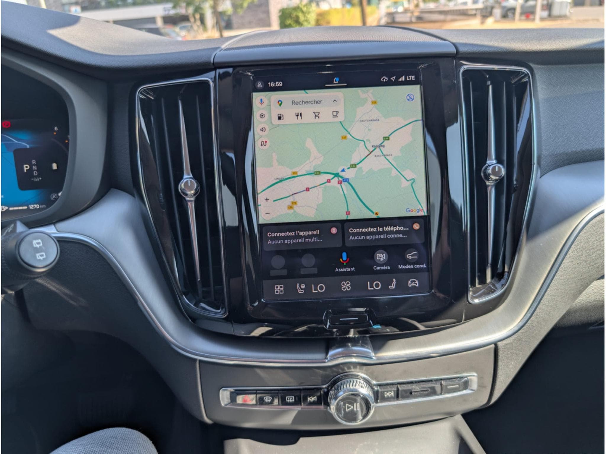 Volvo XC60 2.0 B4 D MHEV CORE (2022) - Photo 23