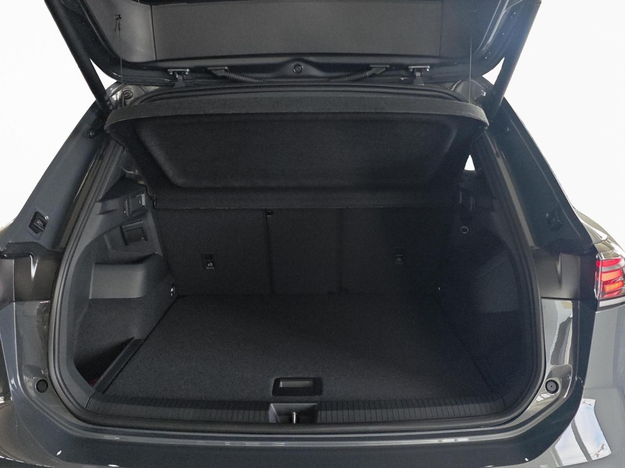 VW Tiguan R-LINE (2026) - Foto 17