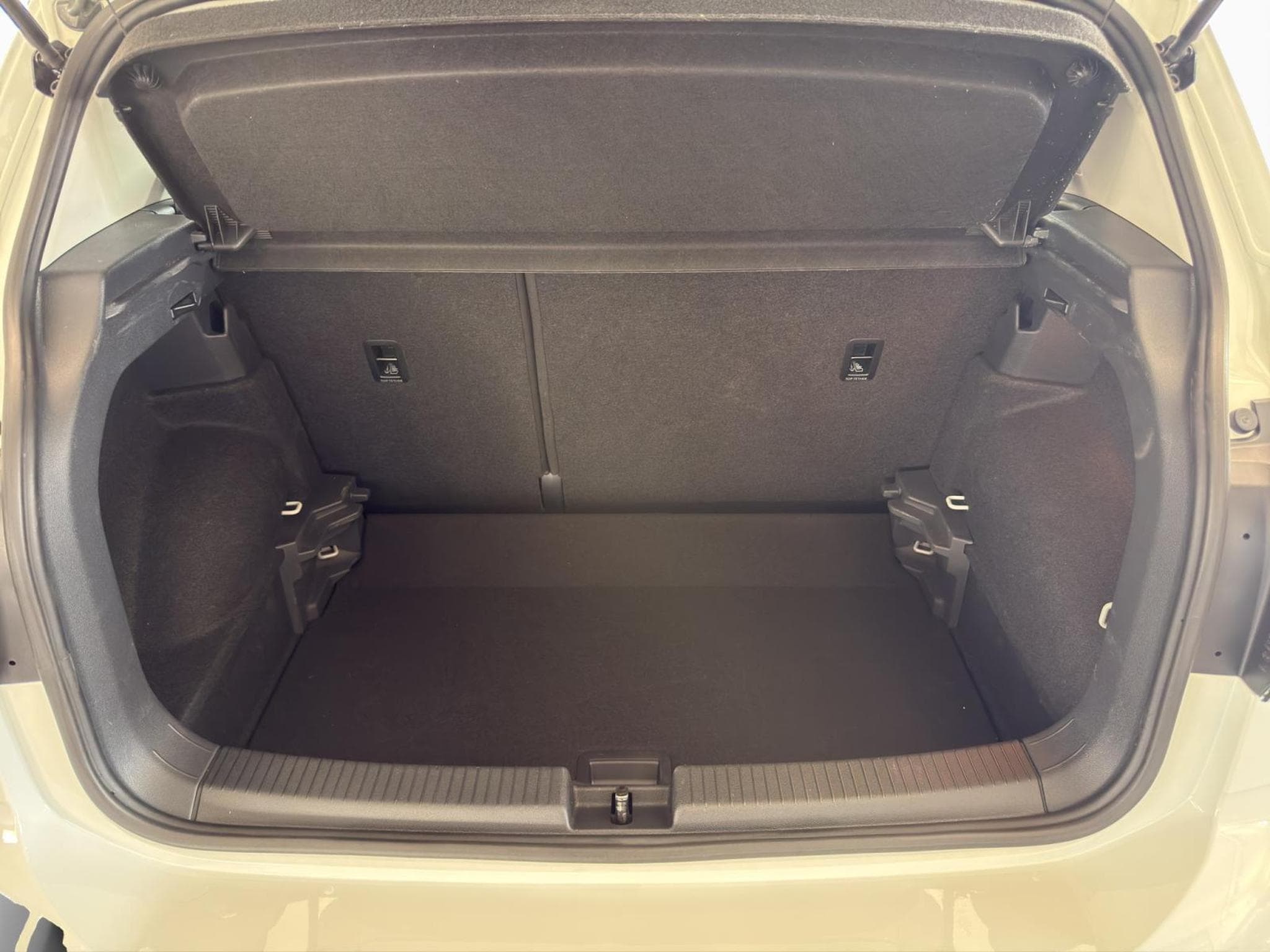 VW T-Cross LIFE (2025) - Foto 17
