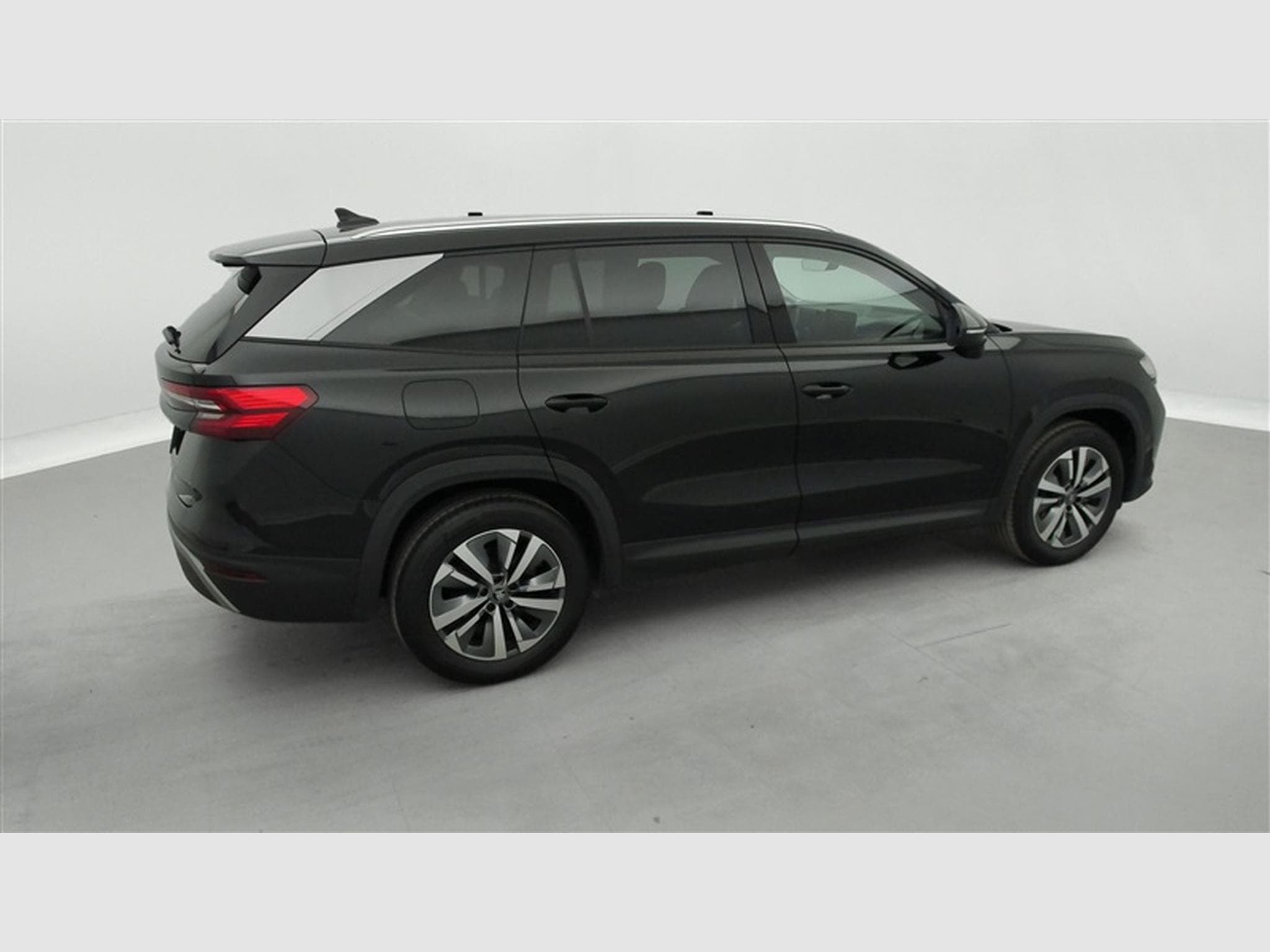 Skoda Kodiaq 1.5 TSI m-HEV 150Cv DSG Selection 7PL / CARPLAY / CAMERA (2025) - Photo 25