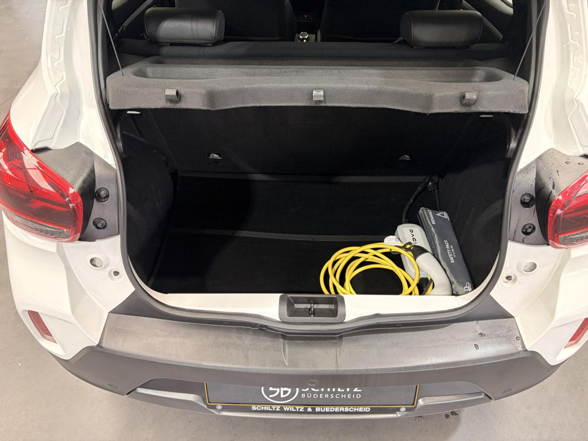 Dacia Spring Confort 27.4KW (2023) - Foto 14