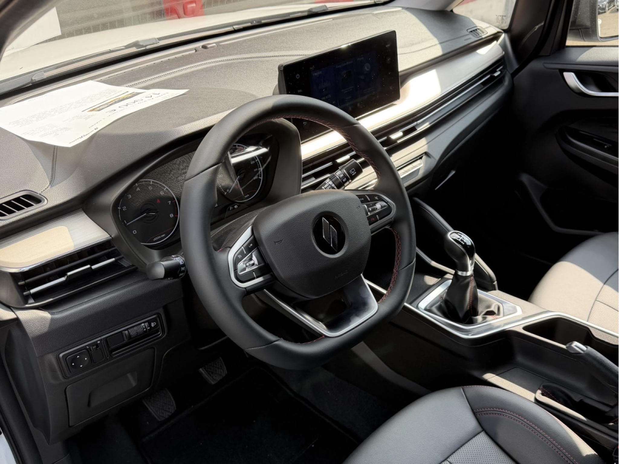 Livan X3 Pro 1.5 CUIR NAVI 1 HAND (2026) - Photo 6