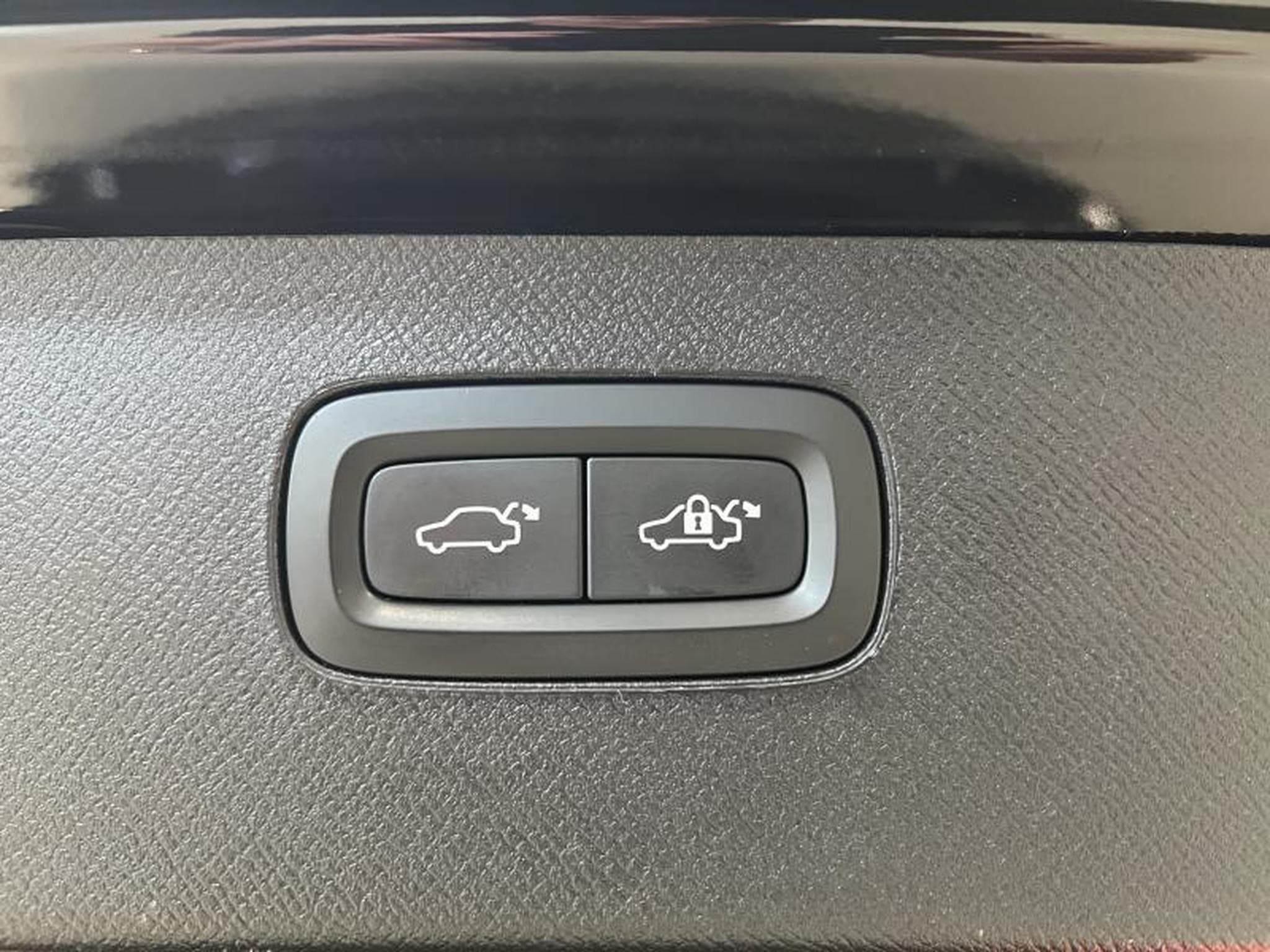Volvo XC90 Plus Dark (2022) - Photo 22