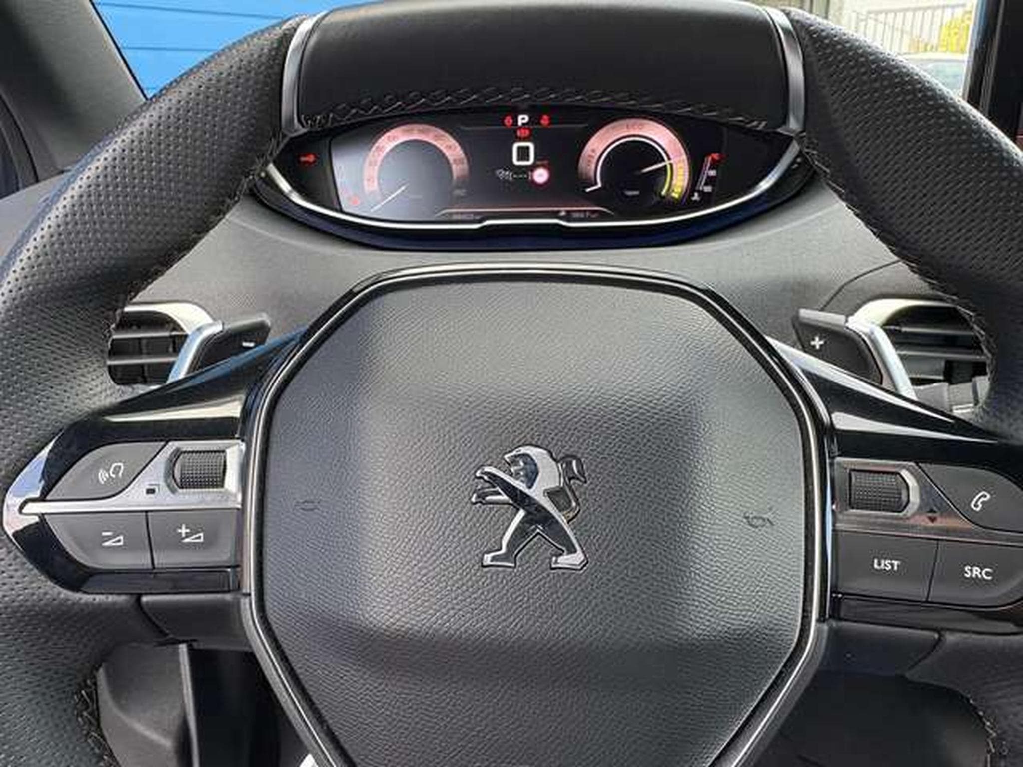 Peugeot 5008 5008 Hybrid 136 e-DSC GT (2024) - Foto 14