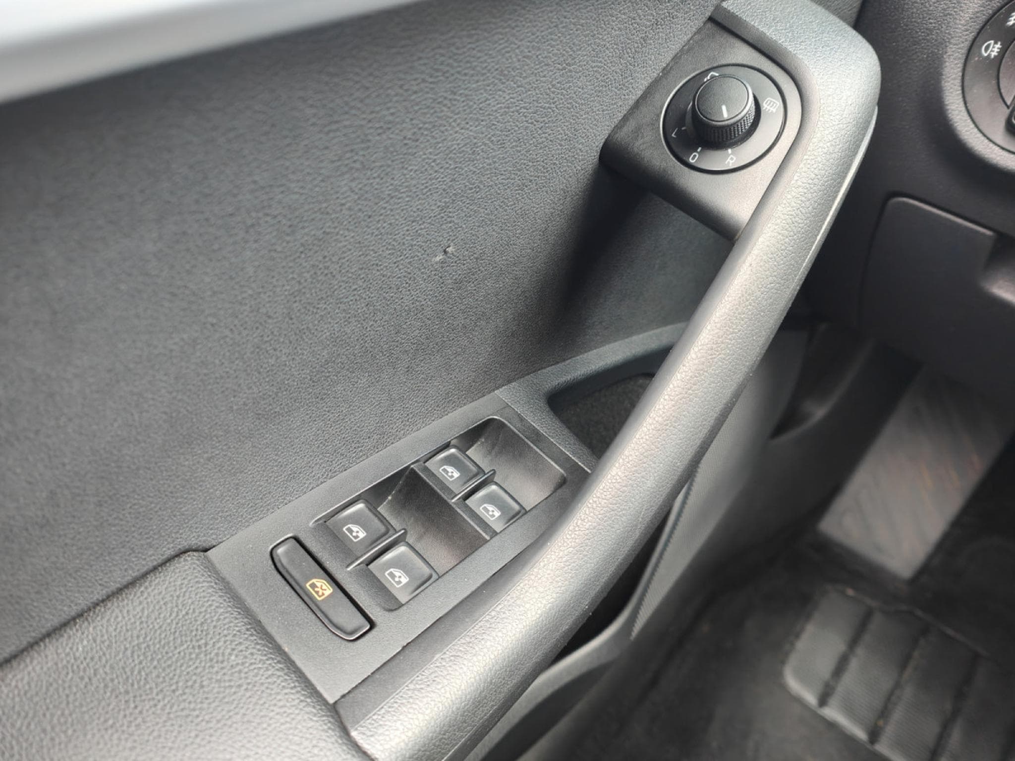 Skoda Octavia OCTAVIA COMBI 1.0 TSI DSG CARPLAY GPS BLUETOOTH RADAR AV/ARR (2018) - Photo 19