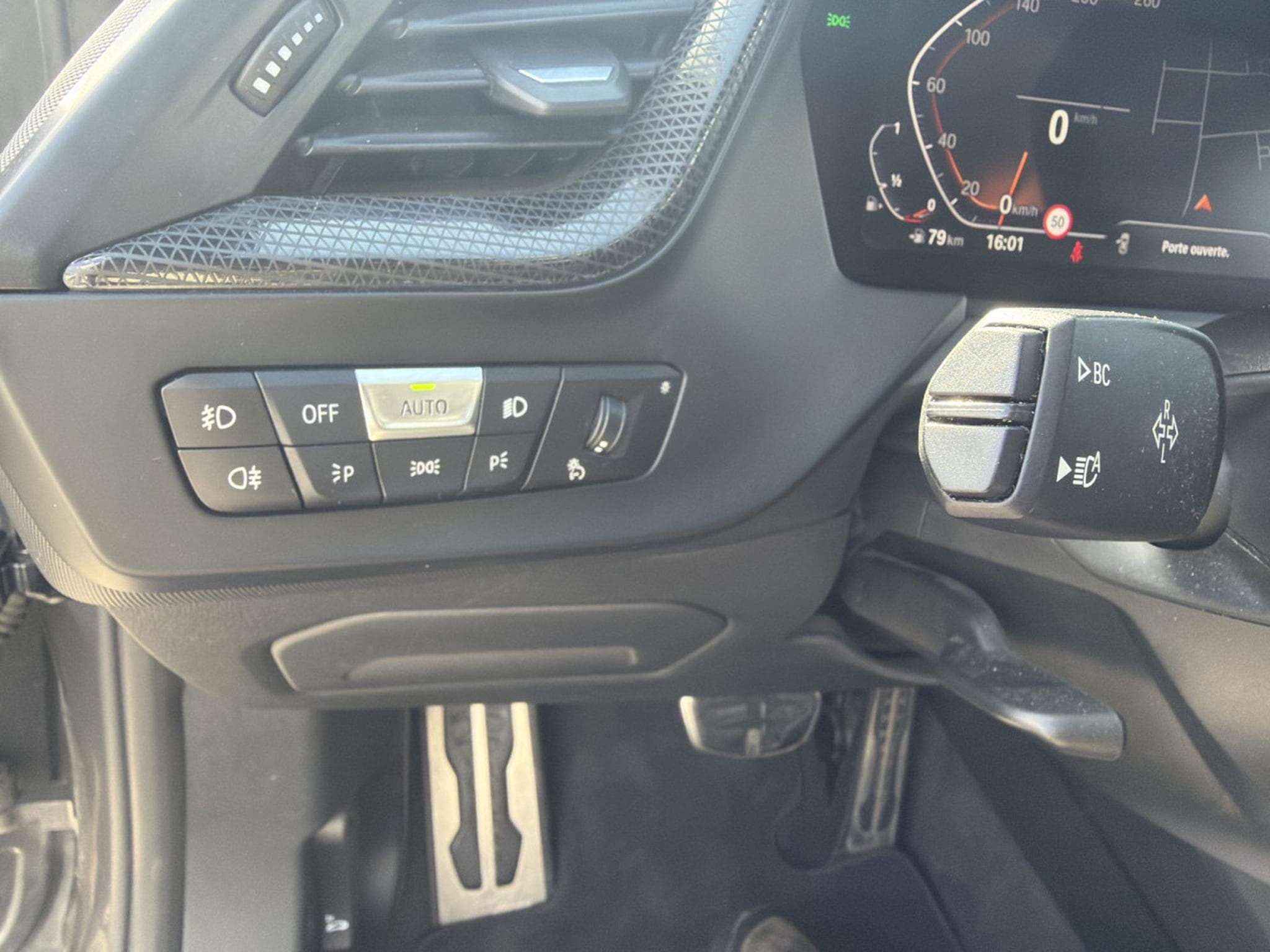 BMW 118 I Pack M AUTO (2021) - Photo 21