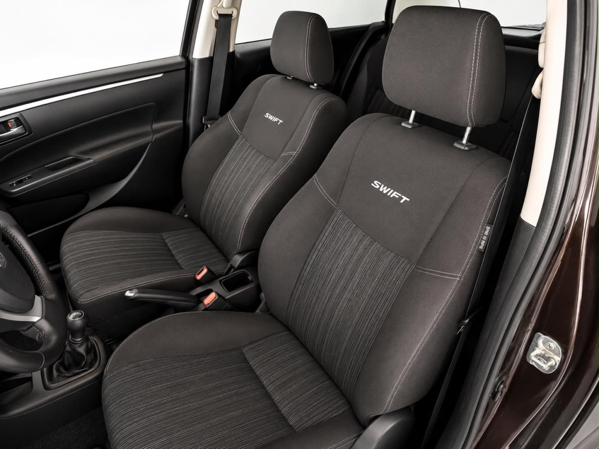 Suzuki Swift 1.2i 95 Club (2014) - Photo 6