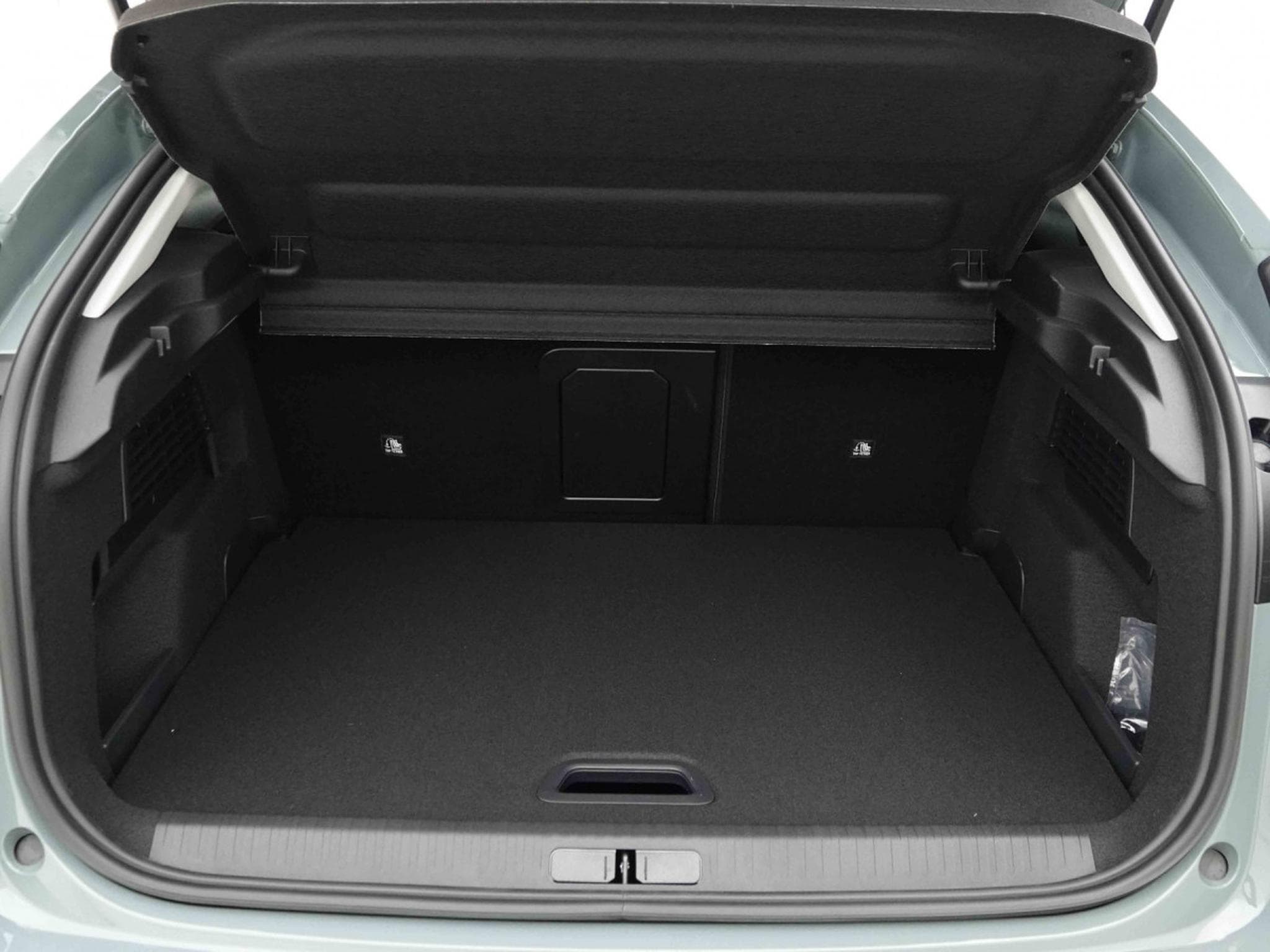 Citroën C4 1.2 Hybrid e-DSC6 145 Allure (2026) - Foto 21