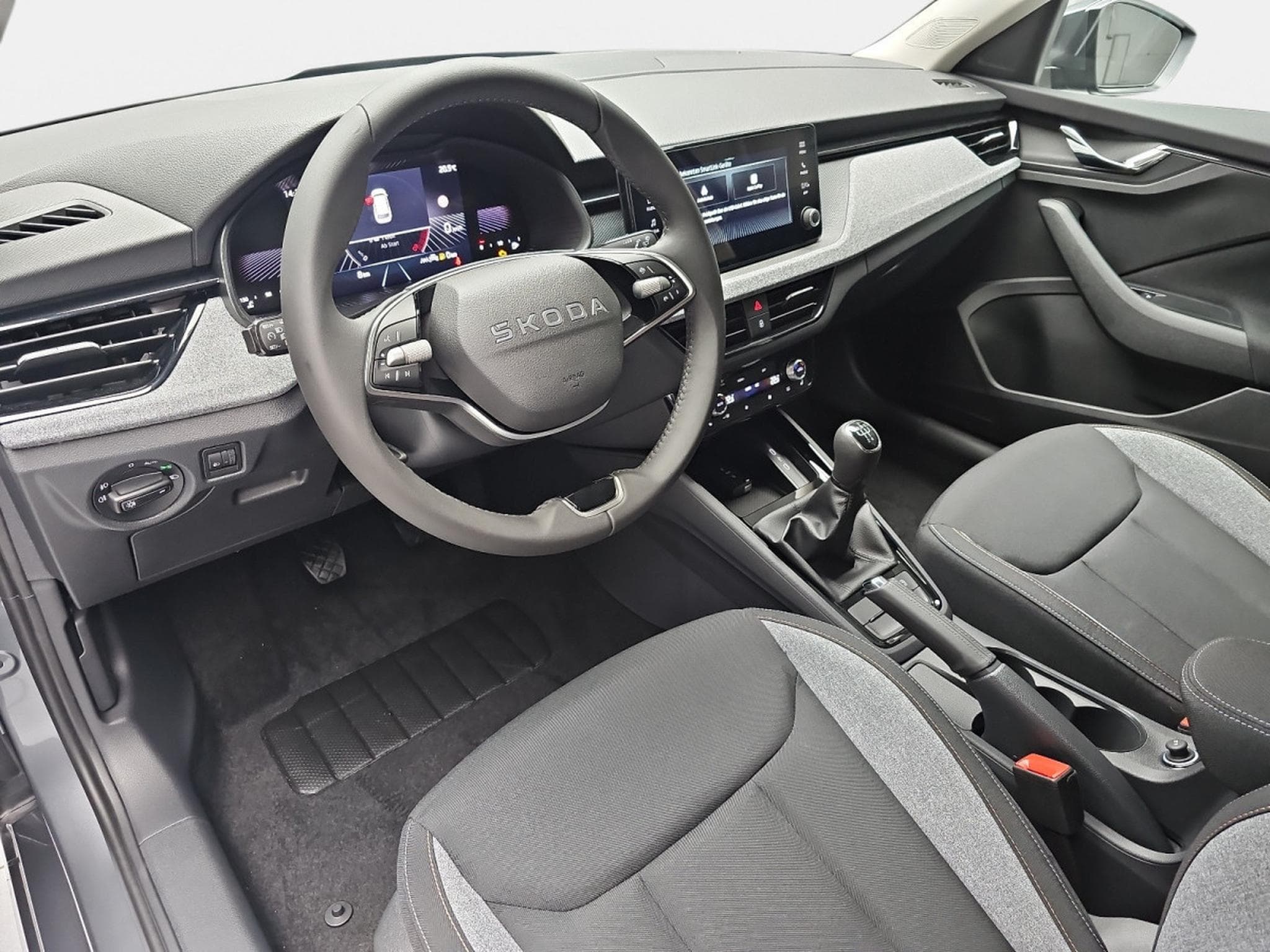 Skoda Kamiq 1.0 TSi 116 DSG Selection (2026) - Photo 18