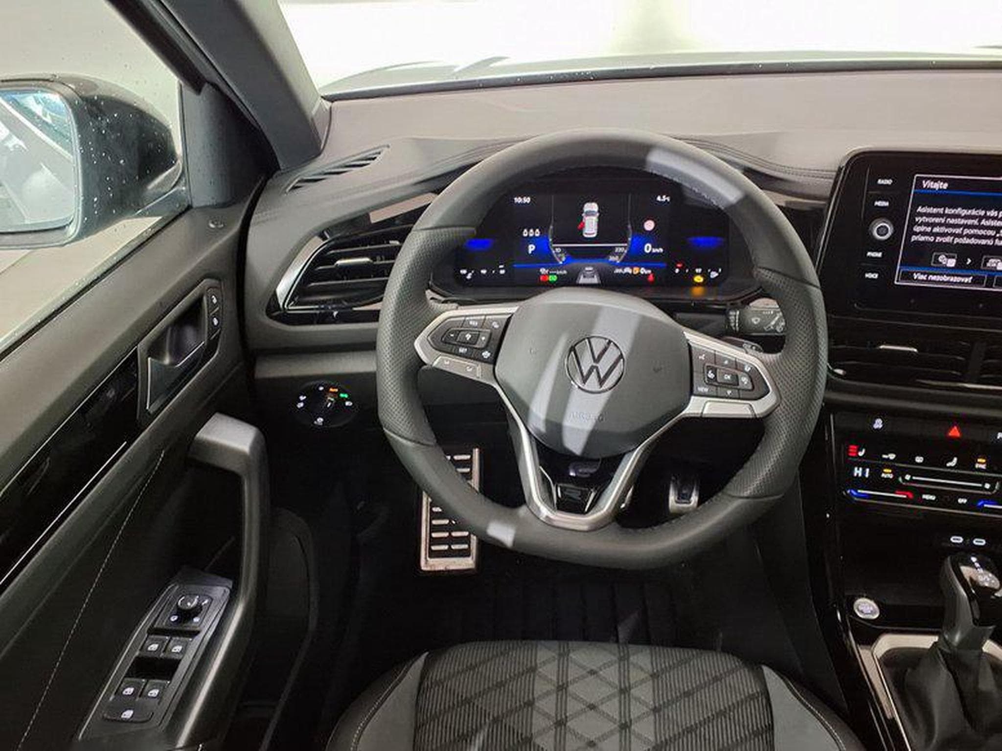 VW T-Roc R-Line 1.5 TSI 7-Gang-DSG (2026) - Foto 12