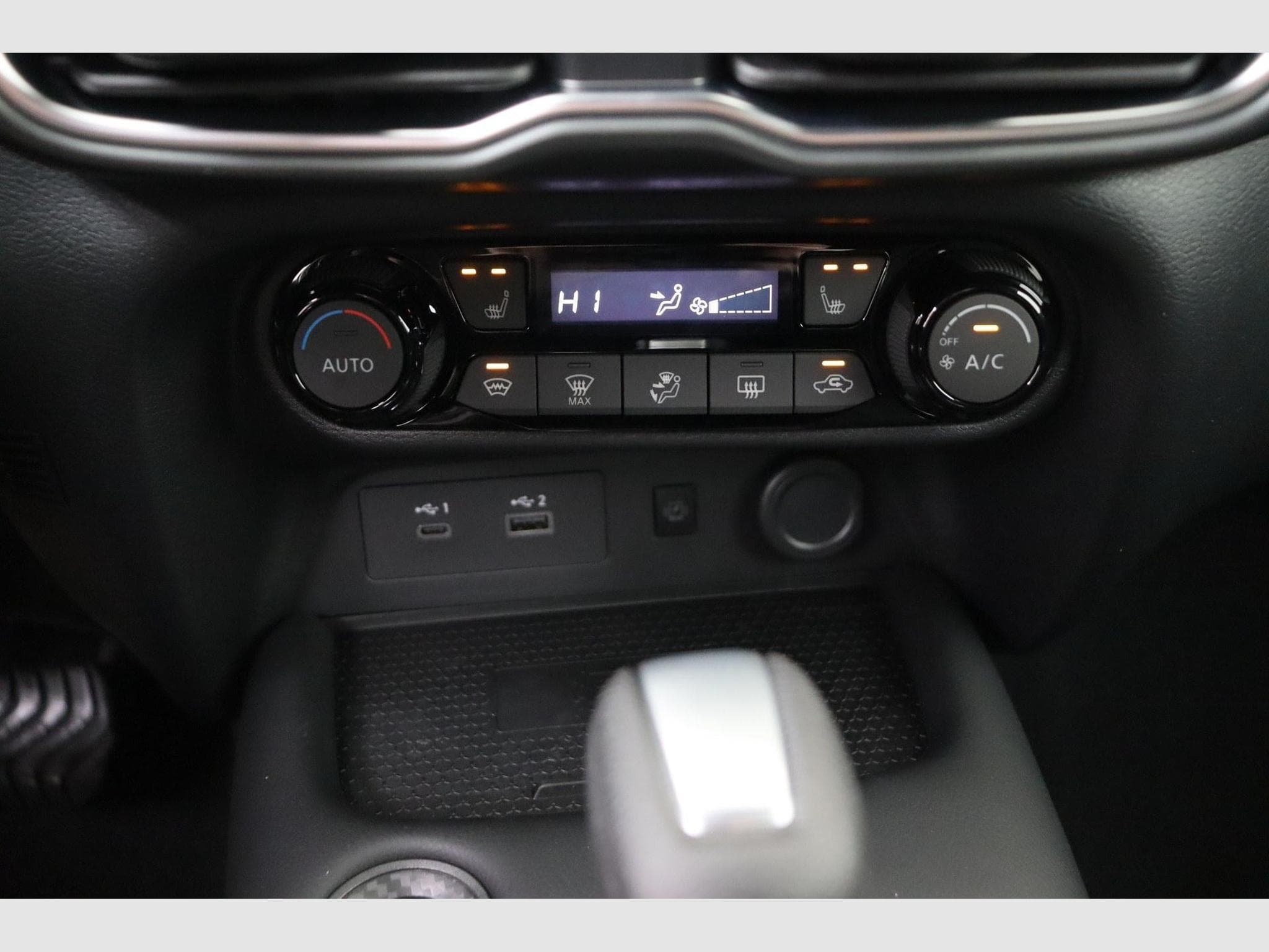 Nissan JUKE HYBRID 143 N-CONNECTA (2026) - Foto 18