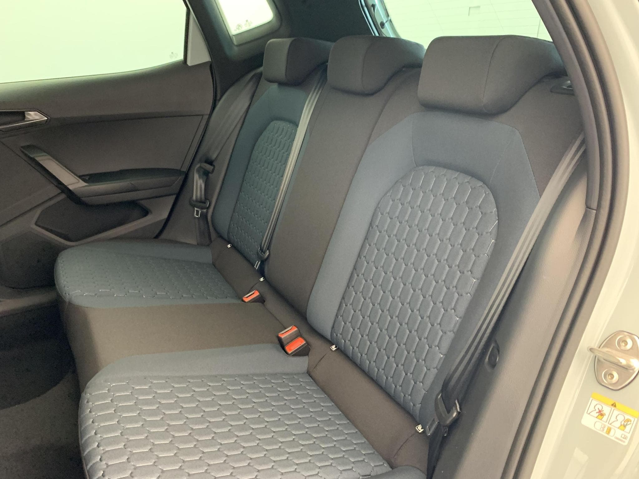 Seat Arona 1.0 TSI 115 ch Start/Stop DSG7 Copa (2026) - Foto 20