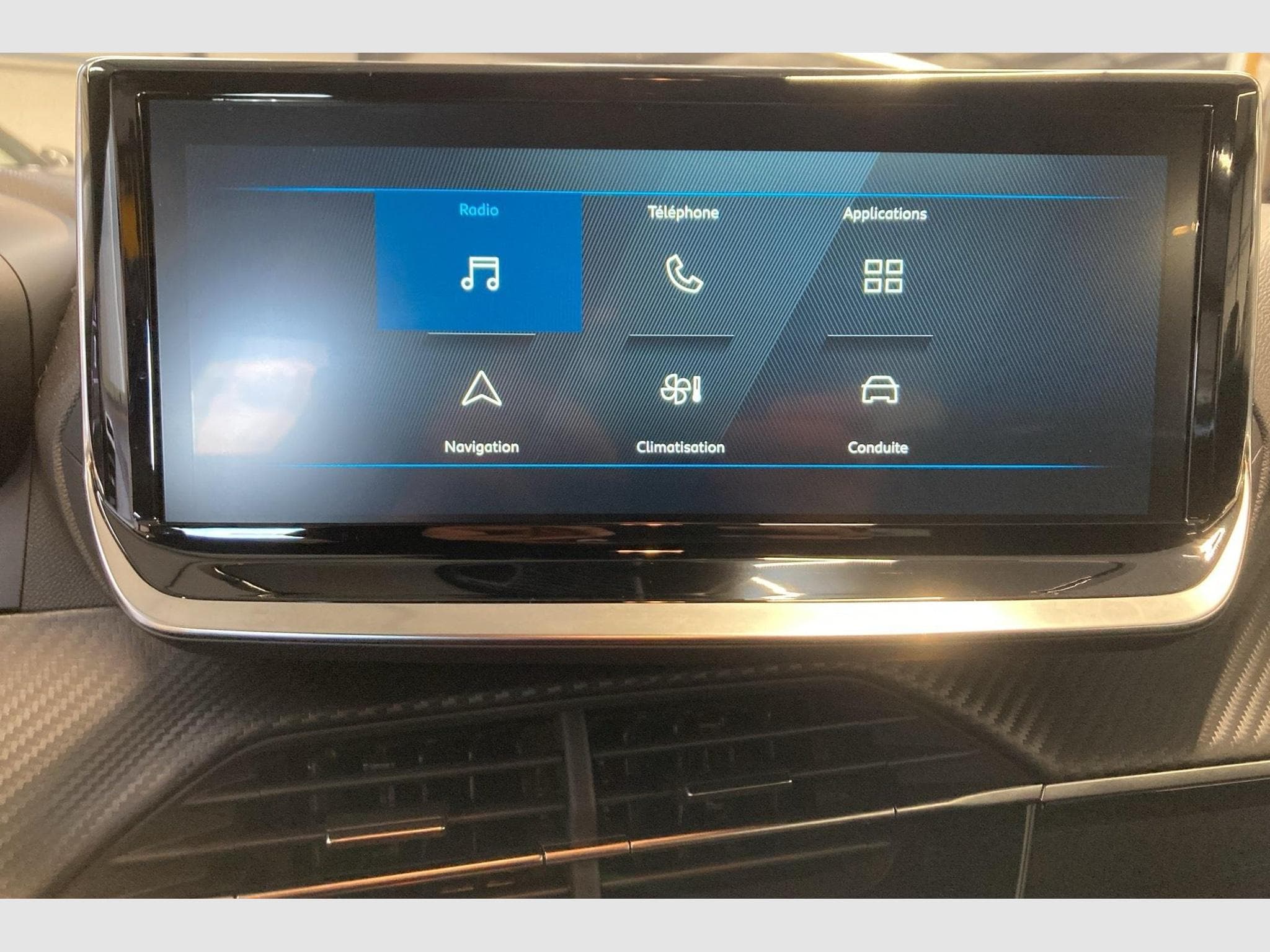 Peugeot 2008 100 S&S BVM6 Style (2025) - Foto 19