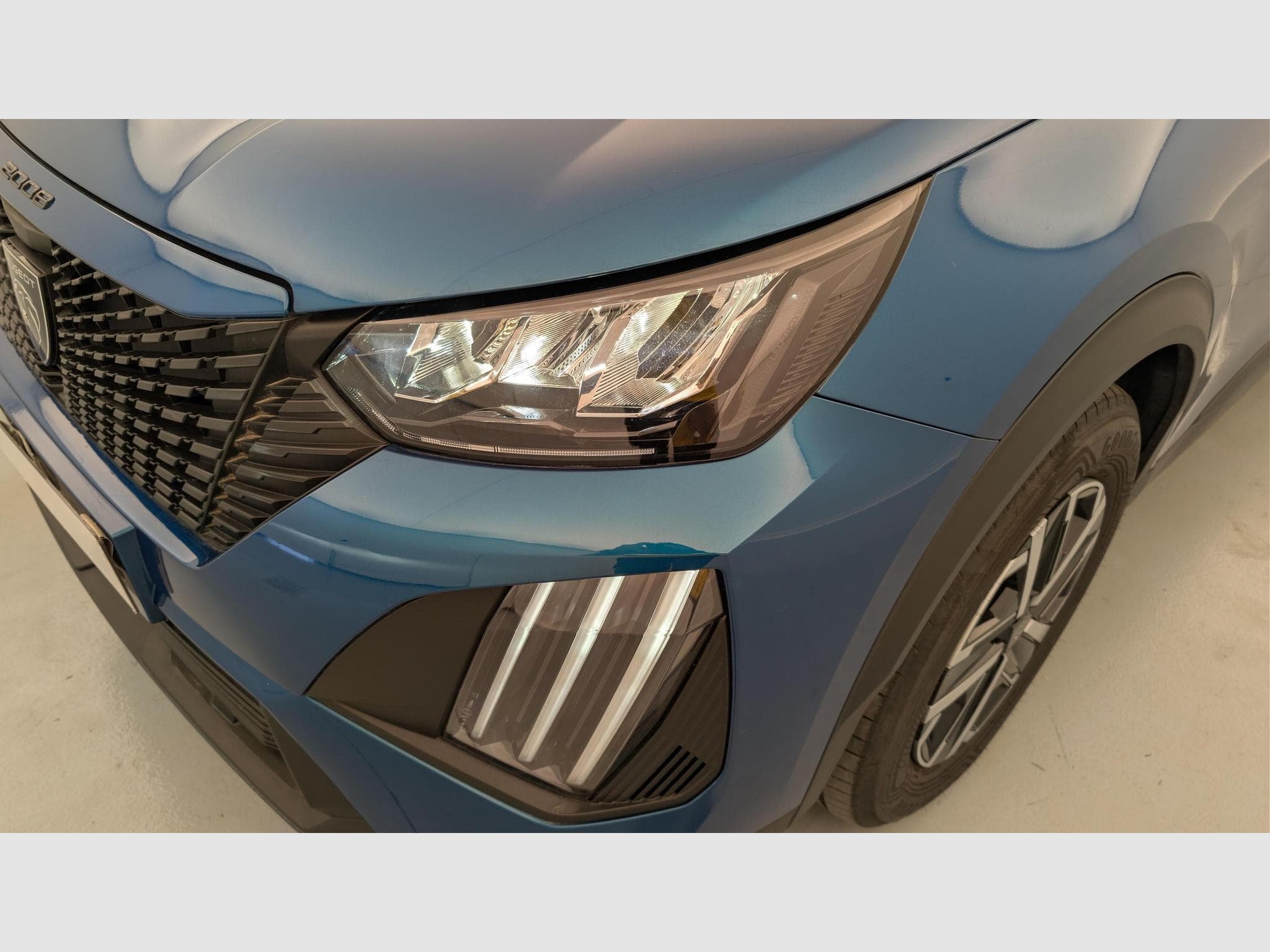 Peugeot 2008 100 S&S BVM6 Style (2025) - Photo 20